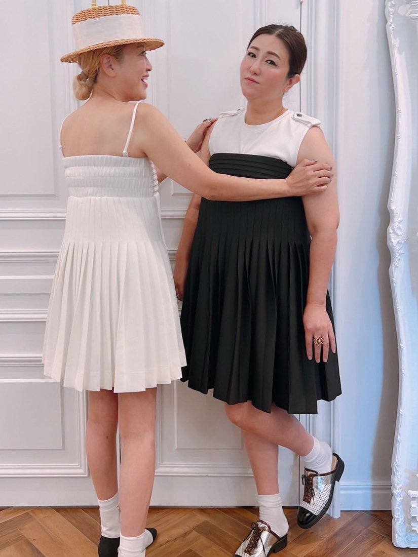 "The World's Best 2-Way Tuxedo Pleated Skirt" by Voyage Milk