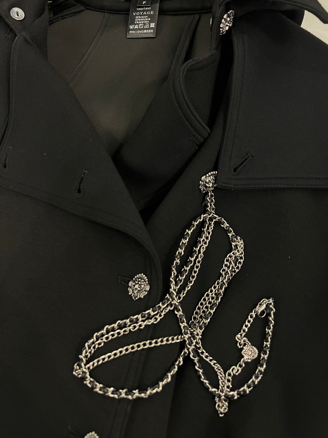 "Flight jersey trench coat "the dress coat"" with active chain, noir