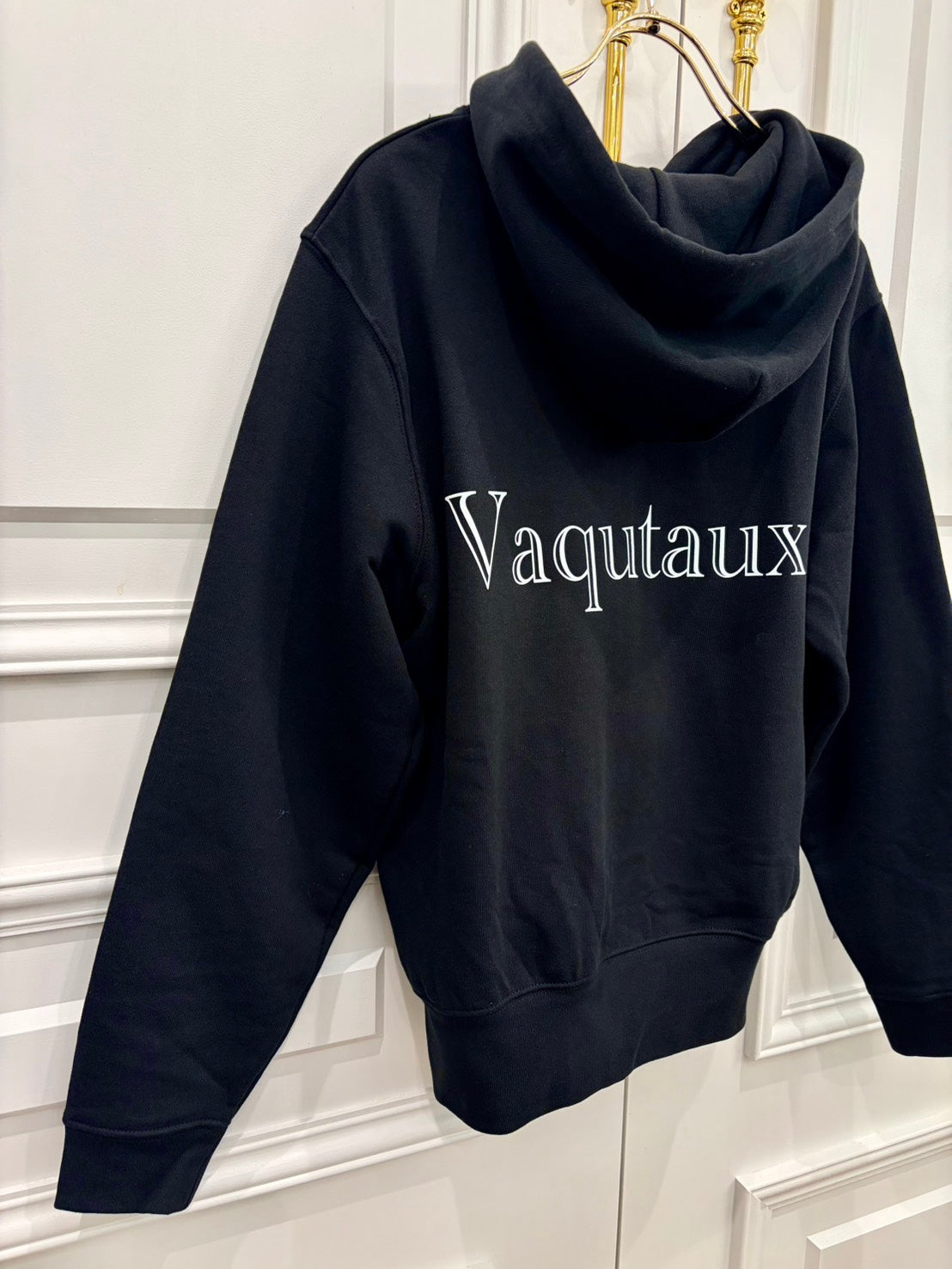 カジュアルライン『VAQUTAUX LAUNDRY』 パーカー　ノアール