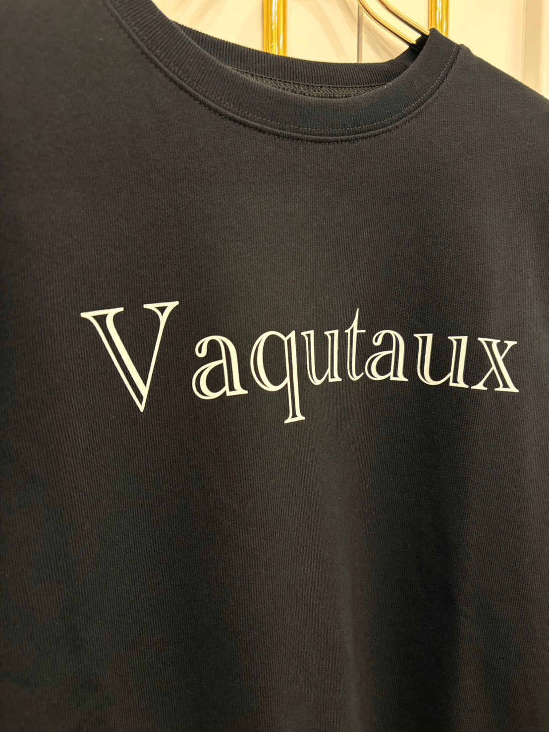 カジュアルライン『VAQUTAUX LAUNDRY』トレーナー　ノアール