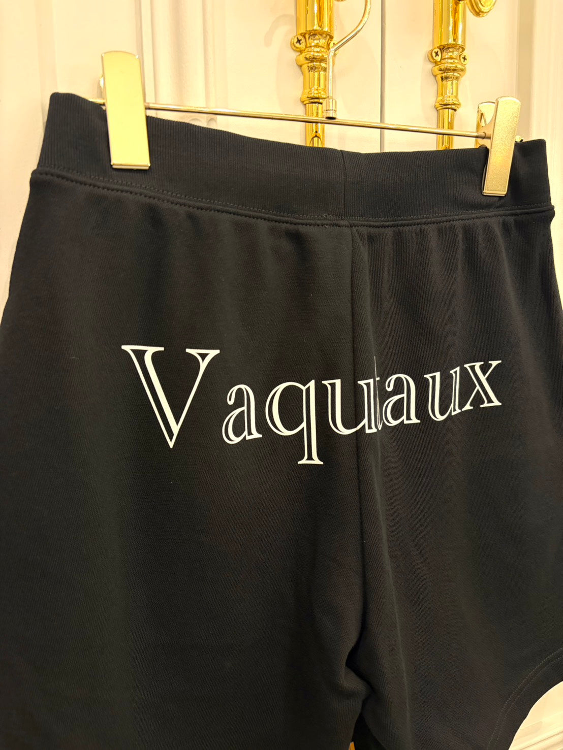 カジュアルライン『VAQUTAUX LAUNDRY』ロゴパンツ　ノアール